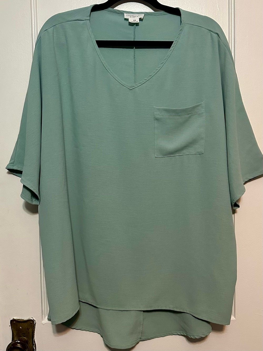 Chic Soul V-Neck Front Pocket Blouse in Mint Green (3X)